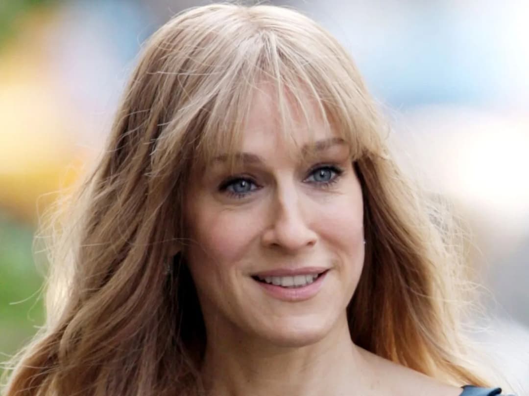 Fryzury, które optycznie skracają długi nos i podkreślają urodę