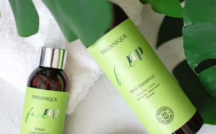 Jaką odżywkę do włosów wybrać, aby uniknąć zniszczeń i przesuszenia?