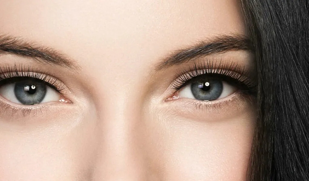 Ile czasu odrastają rzęsy? Poznaj fakty i sposoby na szybszy wzrost